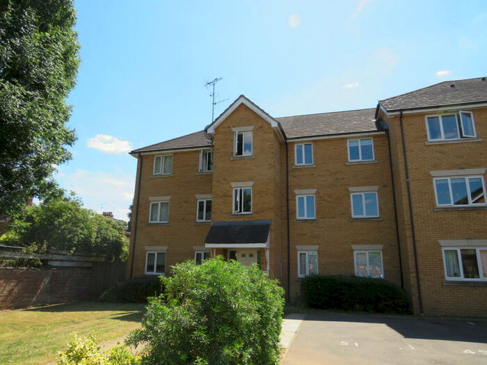2 Bedroom Apartment To Rent In Fellowes Road, Peterborough, PE2