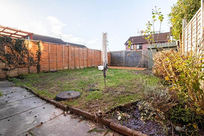 2 Bedroom End Of Terrace House To Rent In Llys Dewi, Creigiau, CF15