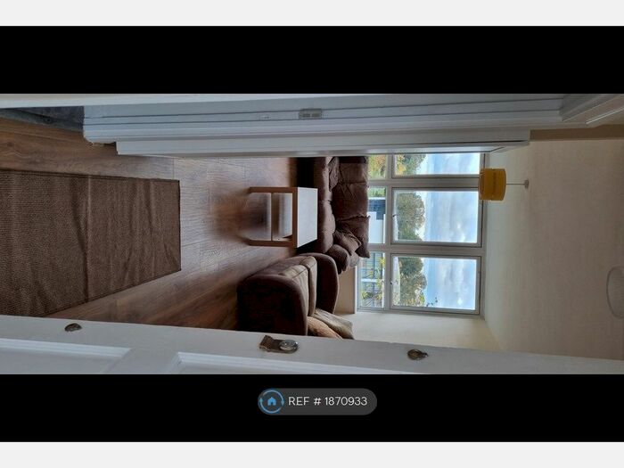 1 Bedroom Flat To Rent In East Acton Lane, London, W3