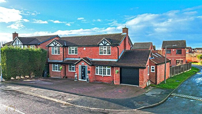 5 Bedroom Detached House For Sale In Deerhill, Wilnecote, Tamworth, Staffordshire, B77