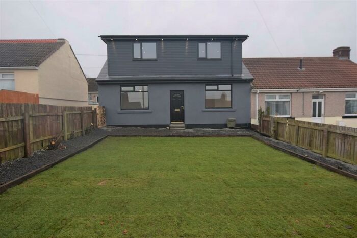 6 Bedroom Terraced Bungalow To Rent In Second Street, Watling Street Bungalows, Leadgate, DH8