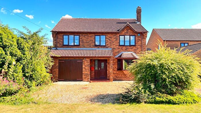 4 Bedroom Detached House For Sale In Smeeth Road, Marshland St James, PE14