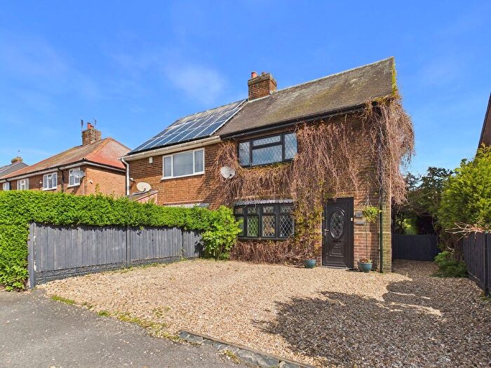 2 Bedroom Semi-Detached House For Sale In Lee Road, Calverton, Nottingham, NG14