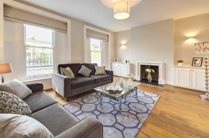 2 Bedroom Flat To Rent In Westbourne Grove, Notting Hill, W11