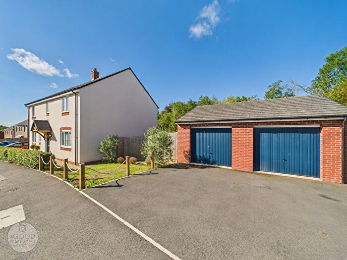 5 Bedroom Detached House For Sale In Orchard Vale, Hereford, HR1