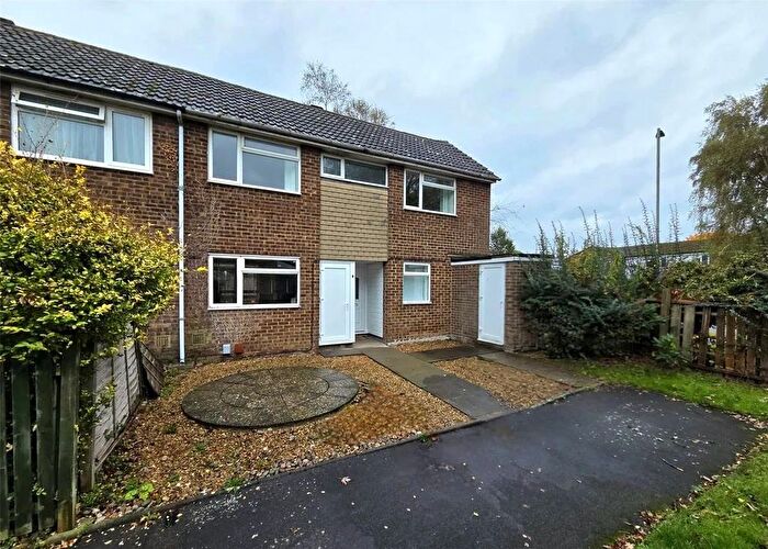 4 Bedroom End Terrace House To Rent In Vandyke, Bracknell, RG12