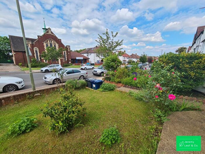 2 Bedroom Flat To Rent In Creighton Avenue, East Finchley, N2