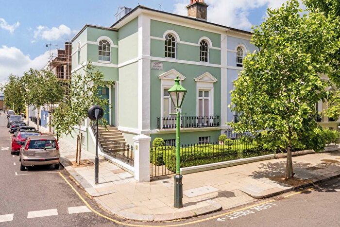 5 Bedroom Semi-Detached House To Rent In Addison Avenue, Holland Park, W11