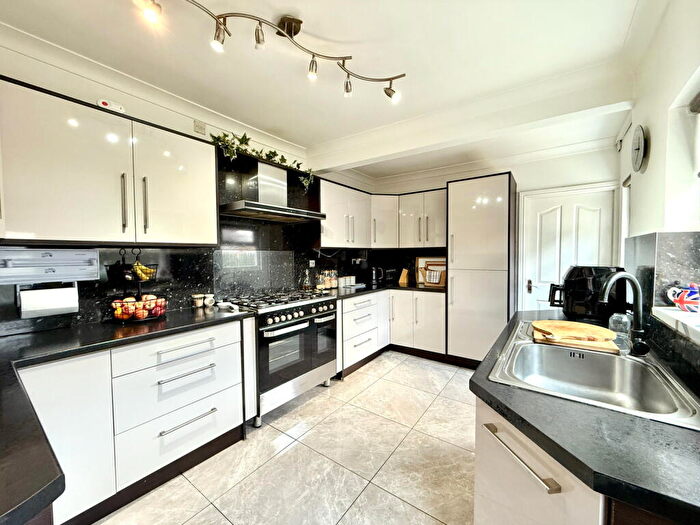 4 Bedroom Semi Detached House For Sale In Augusta Road, Acocks Green, B27