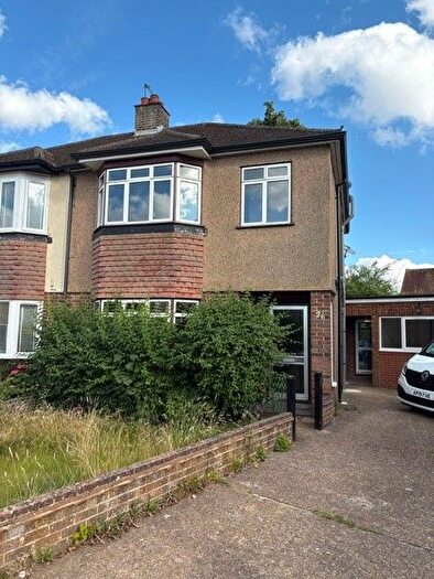 4 Bedroom Semi-Detached House To Rent In Leys Close, Harefield, UB9