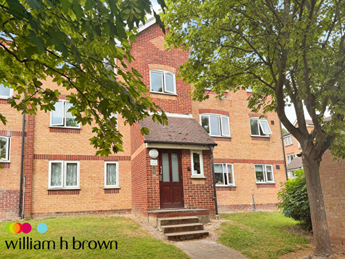 1 Bedroom Apartment To Rent In Oakhill Road, Purfleet-On-Thames, RM19