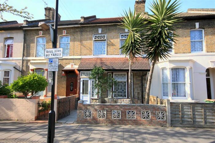 5 Bedroom Terraced House To Rent In Chobham Road, London, E15