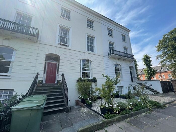 2 Bedroom Flat To Rent In Clarence Square, Cheltenham, GL50