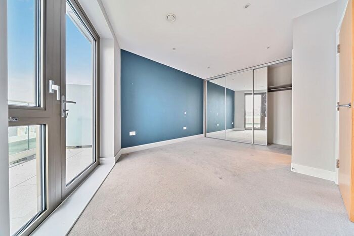 2 Bedroom Flat To Rent In Corio House, Bermondsey, SE1