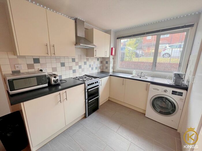 5 Bedroom Terraced House To Rent In Park Barn Drive, Guildford, GU2