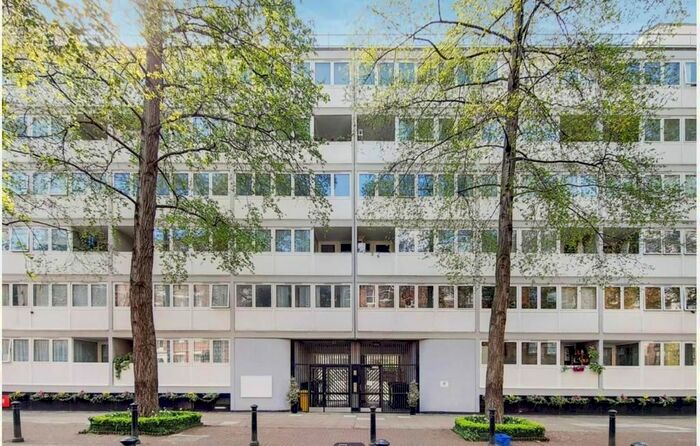 4 Bedroom Maisonette To Rent In Hocroft Court, Clipstone Street, Regents Park, London, W1W