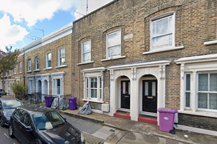 1 Bedroom Flat To Rent In Old Ford Road, Bethnal Green, London, E2