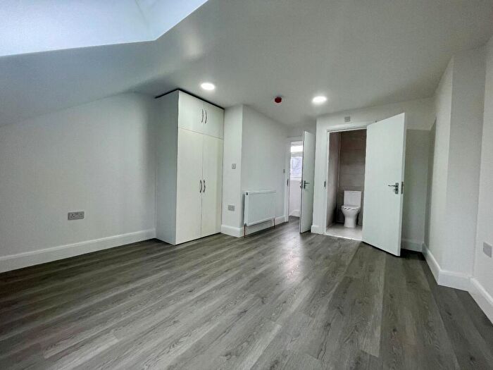 5 Bedroom Terraced House To Rent In Meyrick Road, London, Greater London, NW10