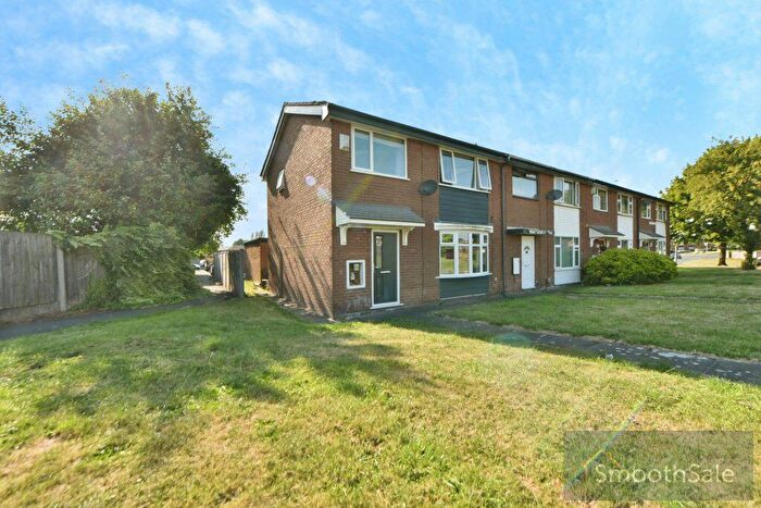 3 Bedroom End Of Terrace House For Sale In Foxdenton Walk, Manchester, M34