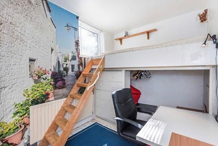 5 Bedroom Mews To Rent In Spear Mews, London, SW5