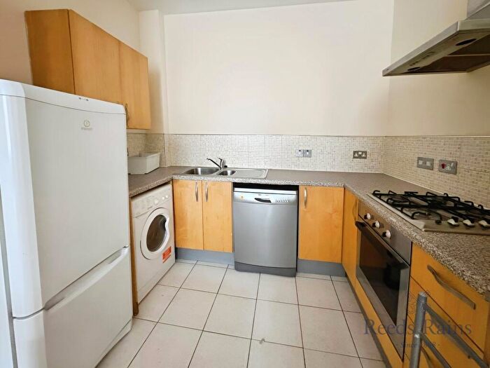 2 Bedroom Apartment To Rent In North John Street, Liverpool, Merseyside, L2