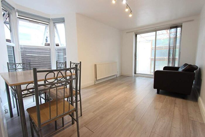 1 Bedroom Flat To Rent In Colvin Road, London, E6