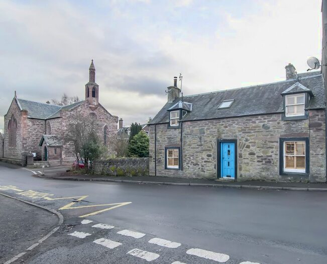 2 Bedroom Cottage For Sale In Station Road, Crieff, PH5