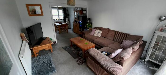 3 Bedroom Link Detached House To Rent In Half Edge Lane, Eccles, Manchester M30