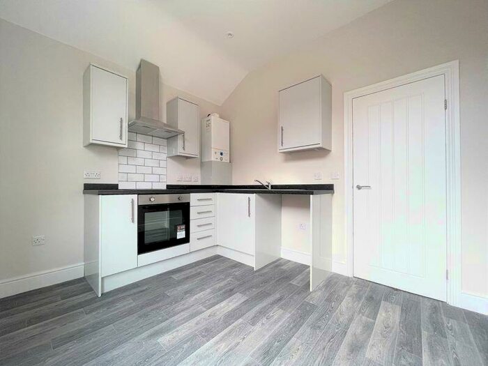 2 Bedroom Flat To Rent In Anlaby Road, Hull, HU3