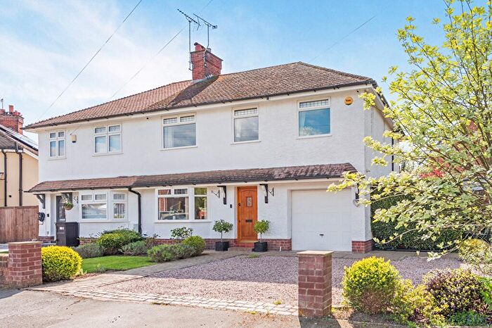 3 Bedroom Semi Detached House For Sale In Aughton Way, Broughton, CH4