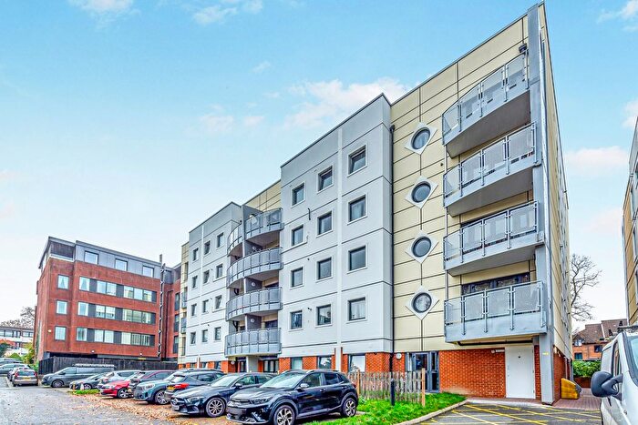 1 Bedroom Flat For Sale In Brighton Road, Purley, CR8