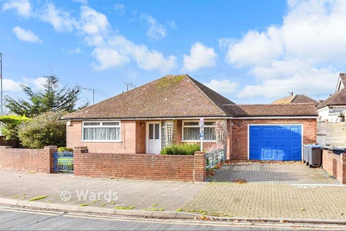 2 Bedroom Detached Bungalow For Sale In Station Road, Herne Bay, Kent, CT6