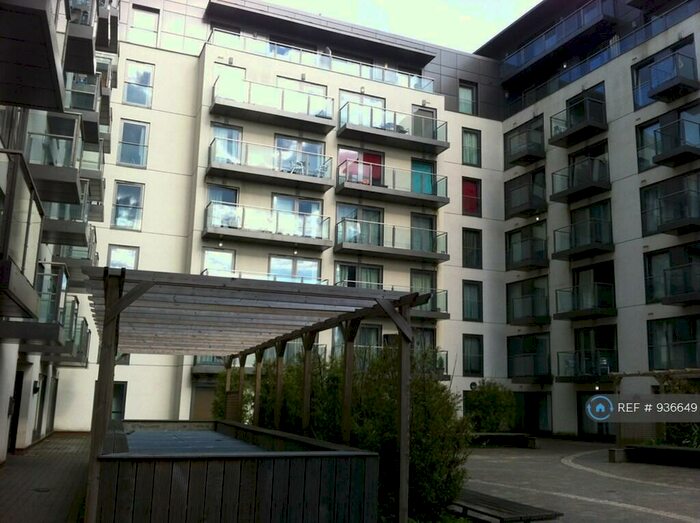 1 Bedroom Flat To Rent In High Street, Slough, SL1