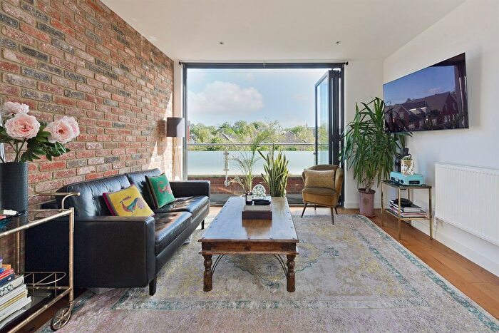 2 Bedroom Flat To Rent In Whitby Apartments, NW10