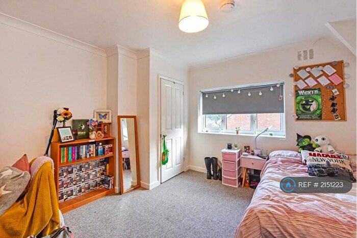 6 Bedroom Semi-Detached House To Rent In Wavell Way, Winchester, SO22