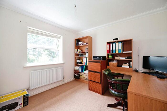 4 Bedroom Detached House For Sale In Hamfield Drive, Hayling Island, Hampshire, PO11