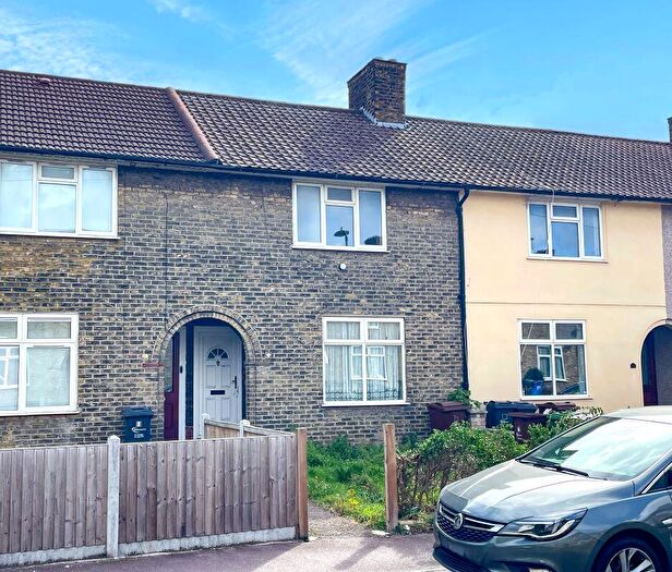 3 Bedroom Terraced House For Sale In Tilney Road, Dagenham, RM9