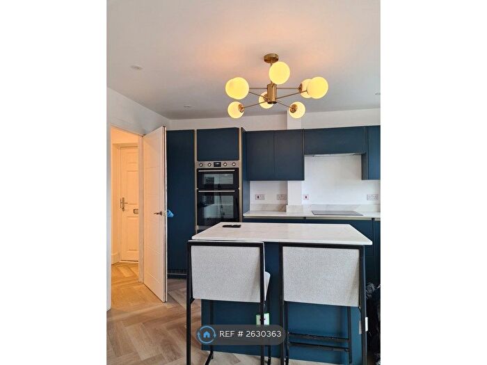 2 Bedroom Flat To Rent In Devonshire Road, London, SW19