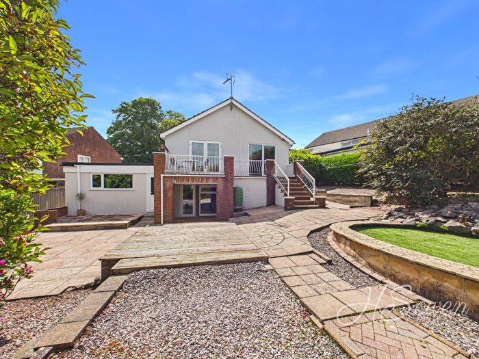 3 Bedroom Bungalow For Sale In Armada Crescent, Torquay, TQ2