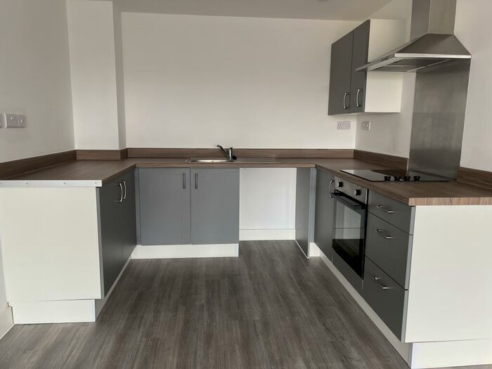 1 Bedroom Flat To Rent In Yeovil Town Centre, BA20