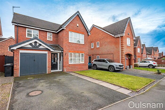 4 Bedroom Detached House For Sale In Appletrees Crescent, Bromsgrove, Worcestershire, B61