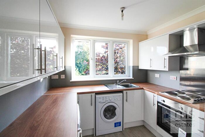 2 Bedroom Flat To Rent In £pppw Lenton Manor, Lenton, Nottingham, NG7