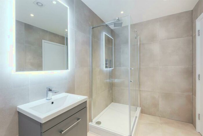 Studio To Rent In Victors Way, High Barnet, EN5