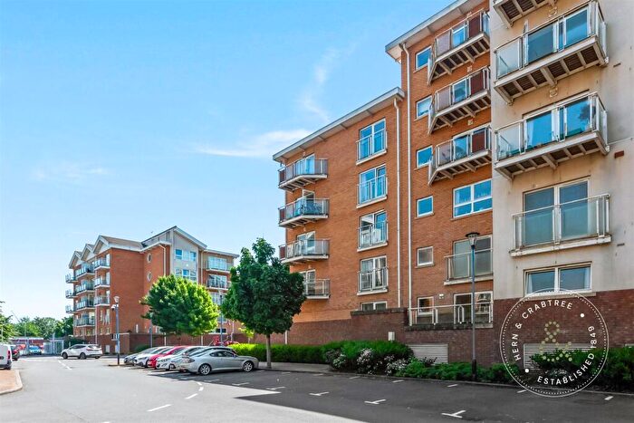 2 Bedroom Apartment For Sale In Century Wharf, Cardiff Bay, CF10