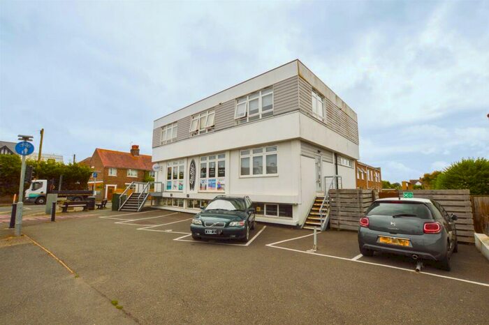 1 Bedroom Flat To Rent In Richmond Road, Pevensey Bay, BN24