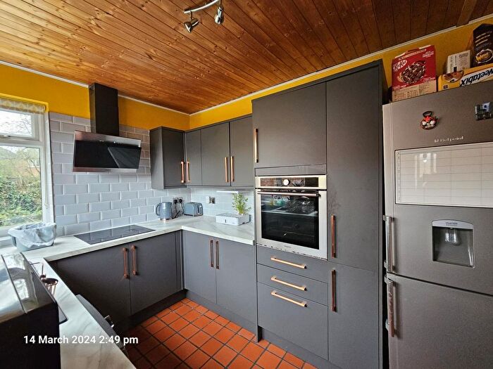 3 Bedroom Semi-Detached House To Rent In Manor Drive, Manchester, M21