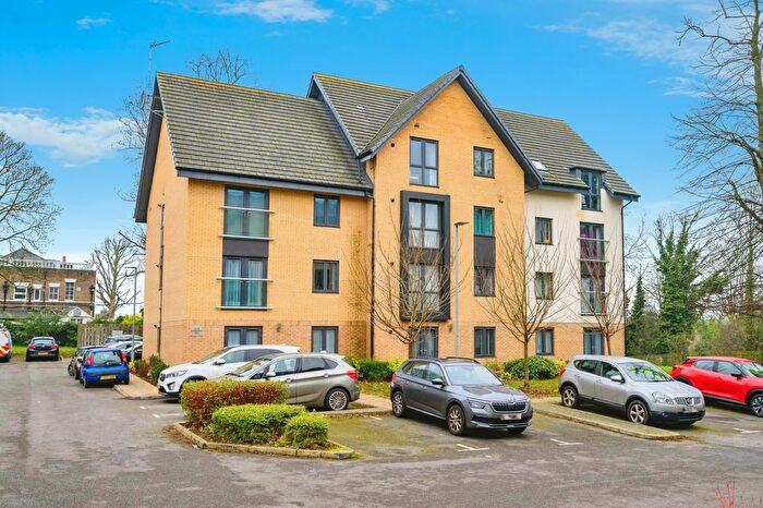 1 Bedroom Flat For Sale In Jonathan Henry Place, Luton, Bedfordshire, LU4