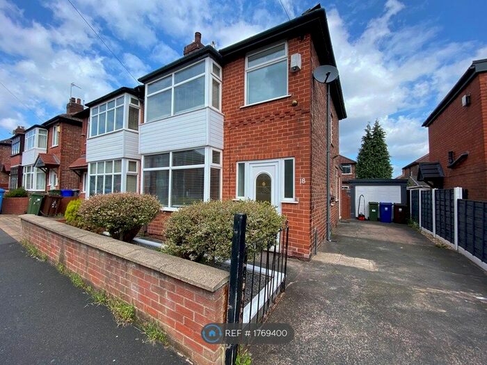 3 Bedroom Semi-Detached House To Rent In Davids Road, Manchester, M43