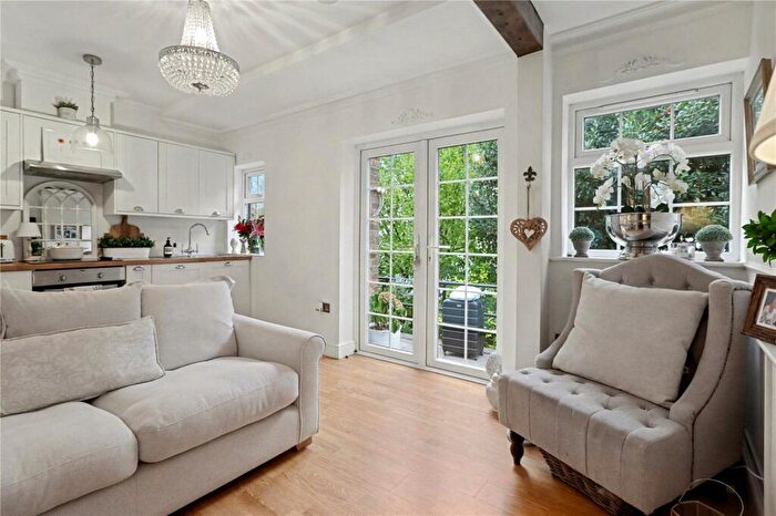 1 Bedroom Apartment For Sale In South Road, Haywards Heath, West Sussex, RH16