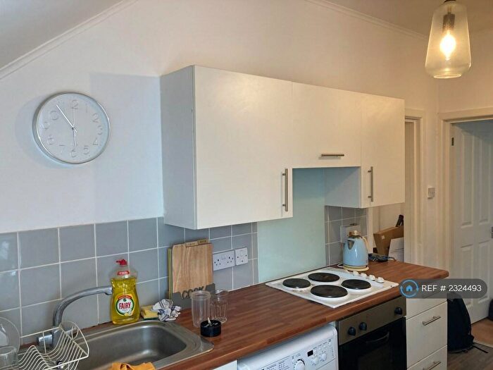 1 Bedroom Flat To Rent In Bournemouth Road, Poole, BH14